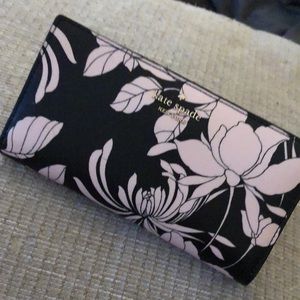 Kate Spade Black and Pink Floral Women's Bag